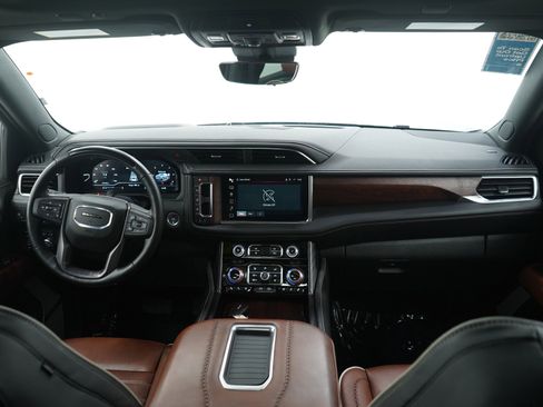 Used 2024 GMC Yukon XL Denali Ultimate image 13