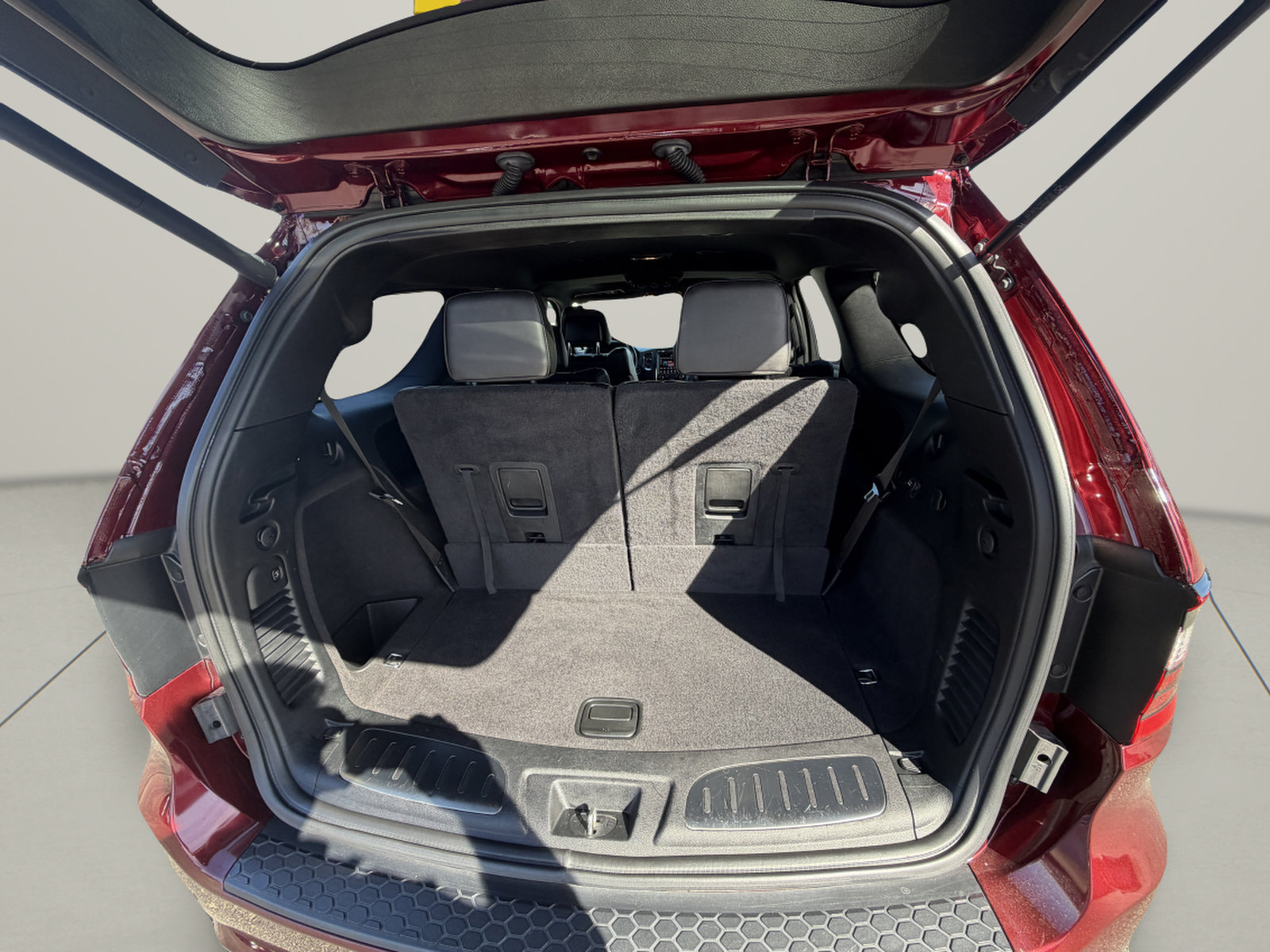 Used 2019 Dodge Durango R/T w/ Technology Group AWD/4WD image 14