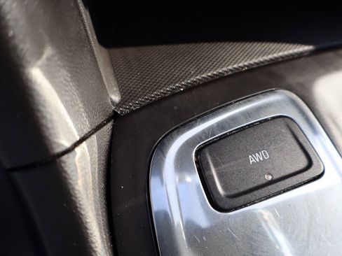Used 2019 Chevrolet Equinox LT AWD/4WD image 16