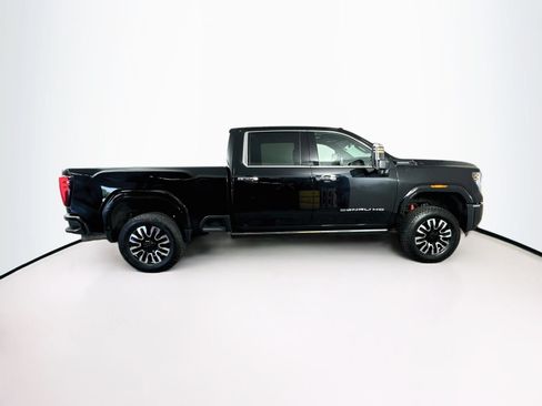 Used 2024 GMC Sierra 2500 Denali Ultimate w/ Max Trailering Package AWD/4WD image 8