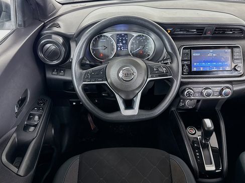 Used 2019 Nissan Kicks S FWD image 16
