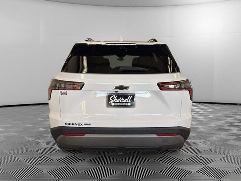 New 2026 Chevrolet Equinox LT AWD/4WD image 6