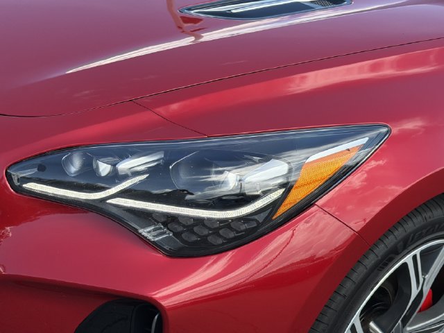 Used 2021 Kia Stinger GT2 RWD image 10