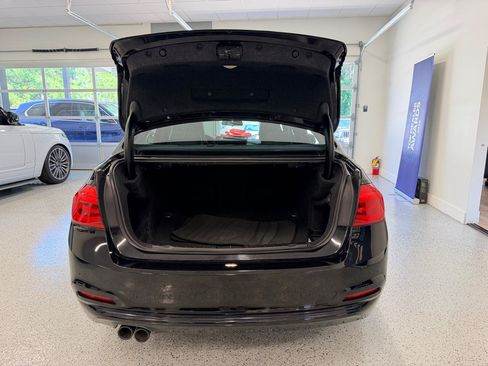 Used 2018 BMW 330i Sedan RWD image 21
