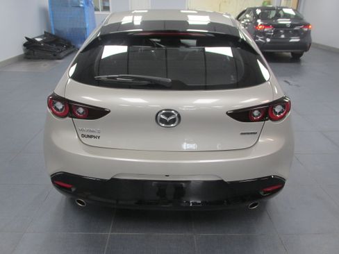 Used 2024 MAZDA MAZDA3 s FWD image 6