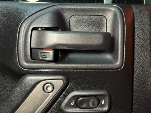 Used 2012 Jeep Wrangler Unlimited Sport AWD/4WD image 21