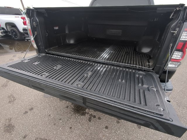Used 2014 Toyota Tundra SR5 w/ SR5 Upgrade Package AWD/4WD image 13
