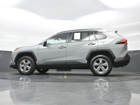 Used 2023 Toyota RAV4 XLE AWD/4WD image 29