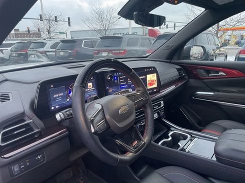 Used 2024 Chevrolet Traverse RS w/ LPO, Floor Liner Package image 10