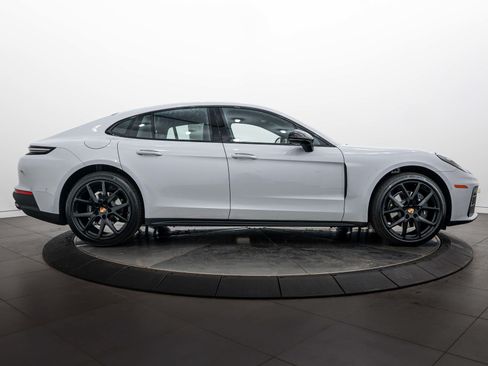 Certified 2026 Porsche Panamera 4 AWD/4WD image 8
