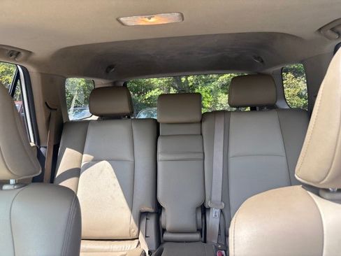 Used 2020 Toyota 4Runner SR5 Premium w/ Moonroof Package AWD/4WD image 15