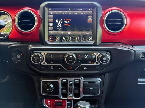 Used 2020 Jeep Gladiator Rubicon AWD/4WD image 23