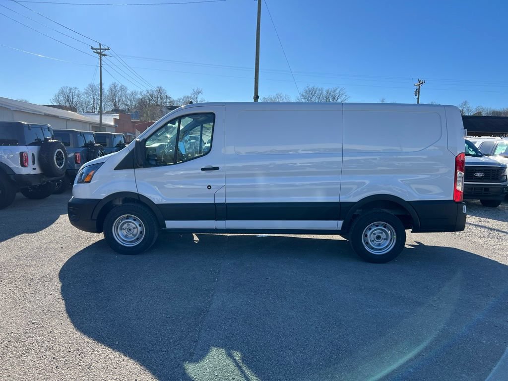 Used 2024 Ford Transit 150 Low Roof RWD image 5