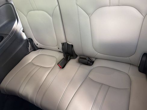 Used 2024 Honda Pilot Elite image 36