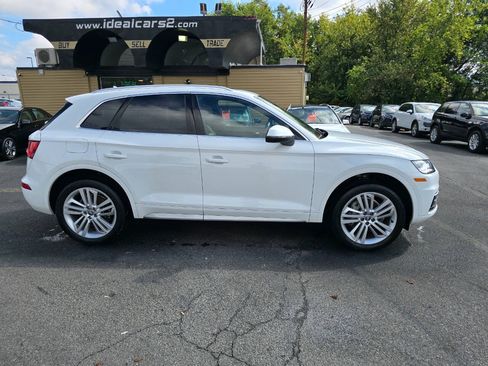 Used 2018 Audi Q5 2.0T Premium Plus w/ Premium Plus Package AWD/4WD image 2