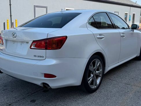 Used 2010 Lexus IS 250 RWD image 12