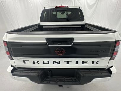 New 2026 Nissan Frontier PRO-4X w/ Pro-4x Convenience Package