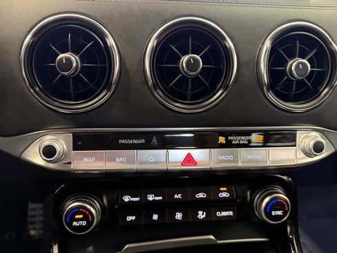 Used 2023 Kia Stinger GT2 image 20