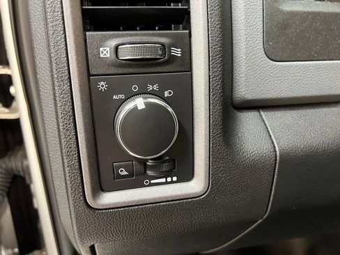Used 2018 RAM 1500 Tradesman w/ Popular Equipment Group AWD/4WD image 17