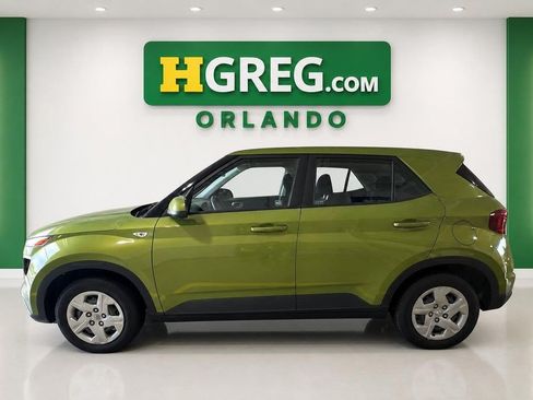 Used 2020 Hyundai Venue SE FWD image 10