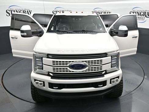 Used 2019 Ford F250 Platinum AWD/4WD image 34