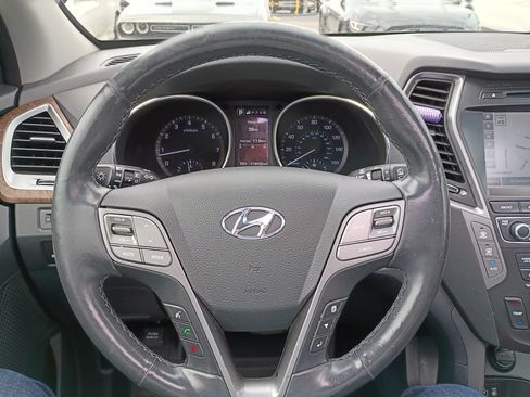 Used 2017 Hyundai Santa Fe Limited FWD image 15