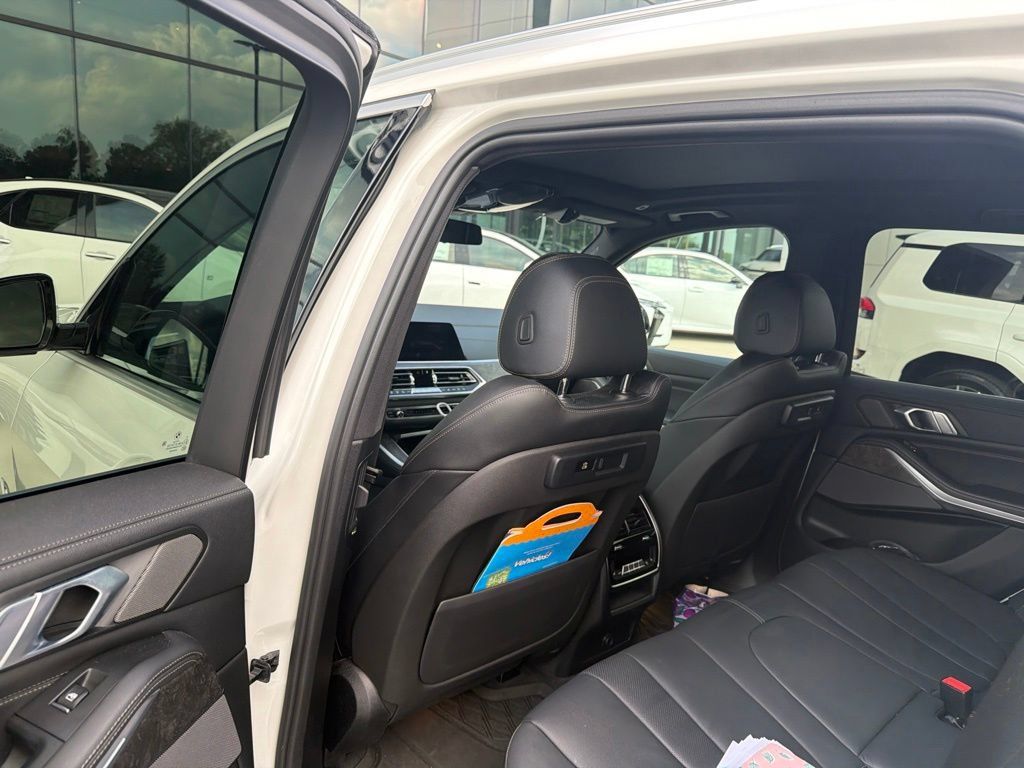 Used 2020 BMW X5 xDrive40i w/ Premium Package AWD/4WD image 12