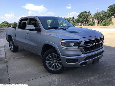 Used 2022 RAM 1500 Laramie w/ Sport Appearance Package AWD/4WD image 6