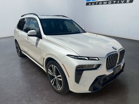 Used 2026 BMW X7 xDrive40i AWD/4WD image 11