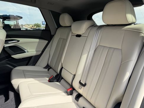 Used 2025 Audi Q5 Premium AWD/4WD image 39