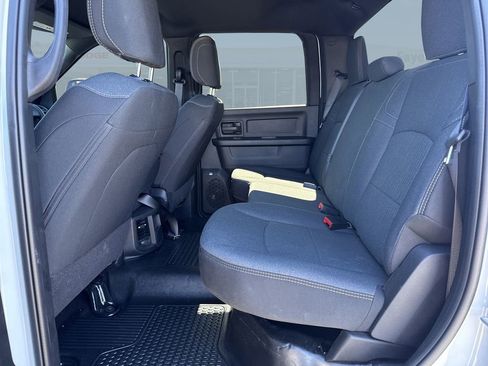 Used 2024 RAM 3500 Tradesman w/ Chrome Appearance Group image 14