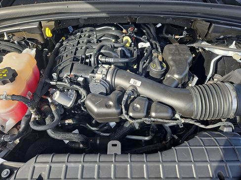 Used 2022 Jeep Grand Cherokee L Laredo w/ Luxury Tech Group I AWD/4WD image 28