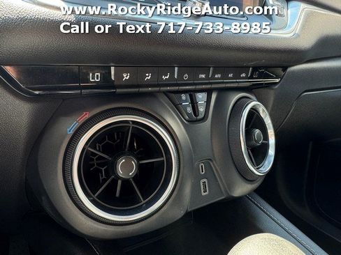 Used 2023 Chevrolet Blazer LT AWD/4WD image 12