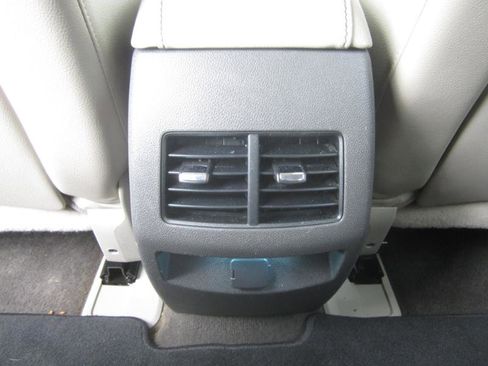 Used 2013 Ford Edge Limited w/ Vision Pkg image 40