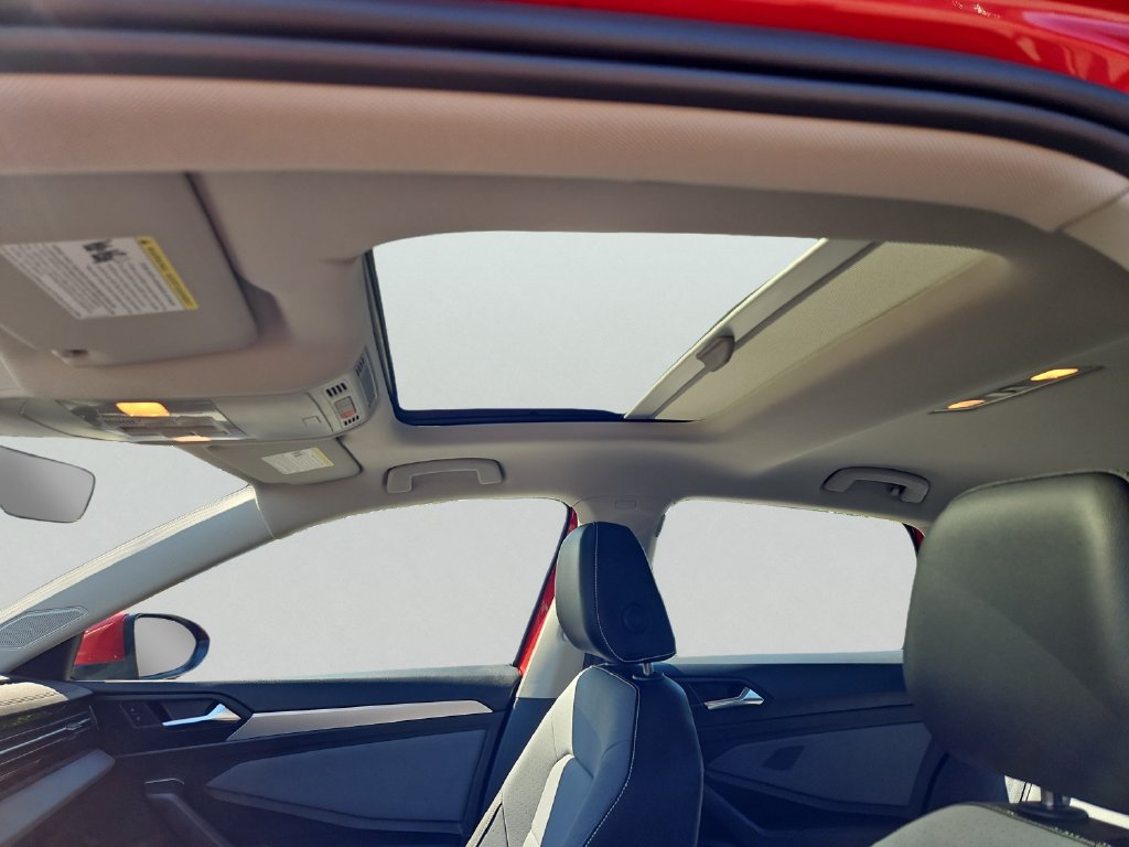 Certified 2026 Volkswagen Jetta SE FWD image 10