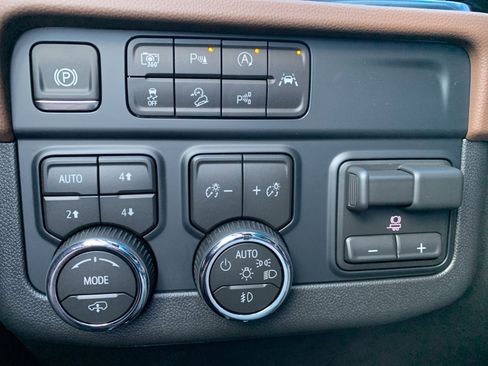 New 2026 Chevrolet Tahoe High Country image 43