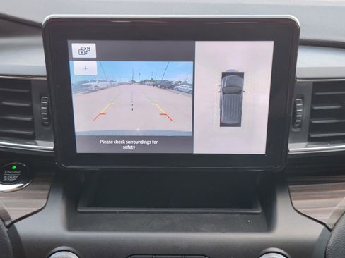 Used 2020 Ford Explorer Limited AWD/4WD image 19