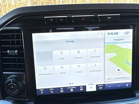 Certified 2021 Ford F150 Lariat w/ Equipment Group 502A High image 21