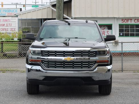 Used 2018 Chevrolet Silverado 1500 LT AWD/4WD image 2