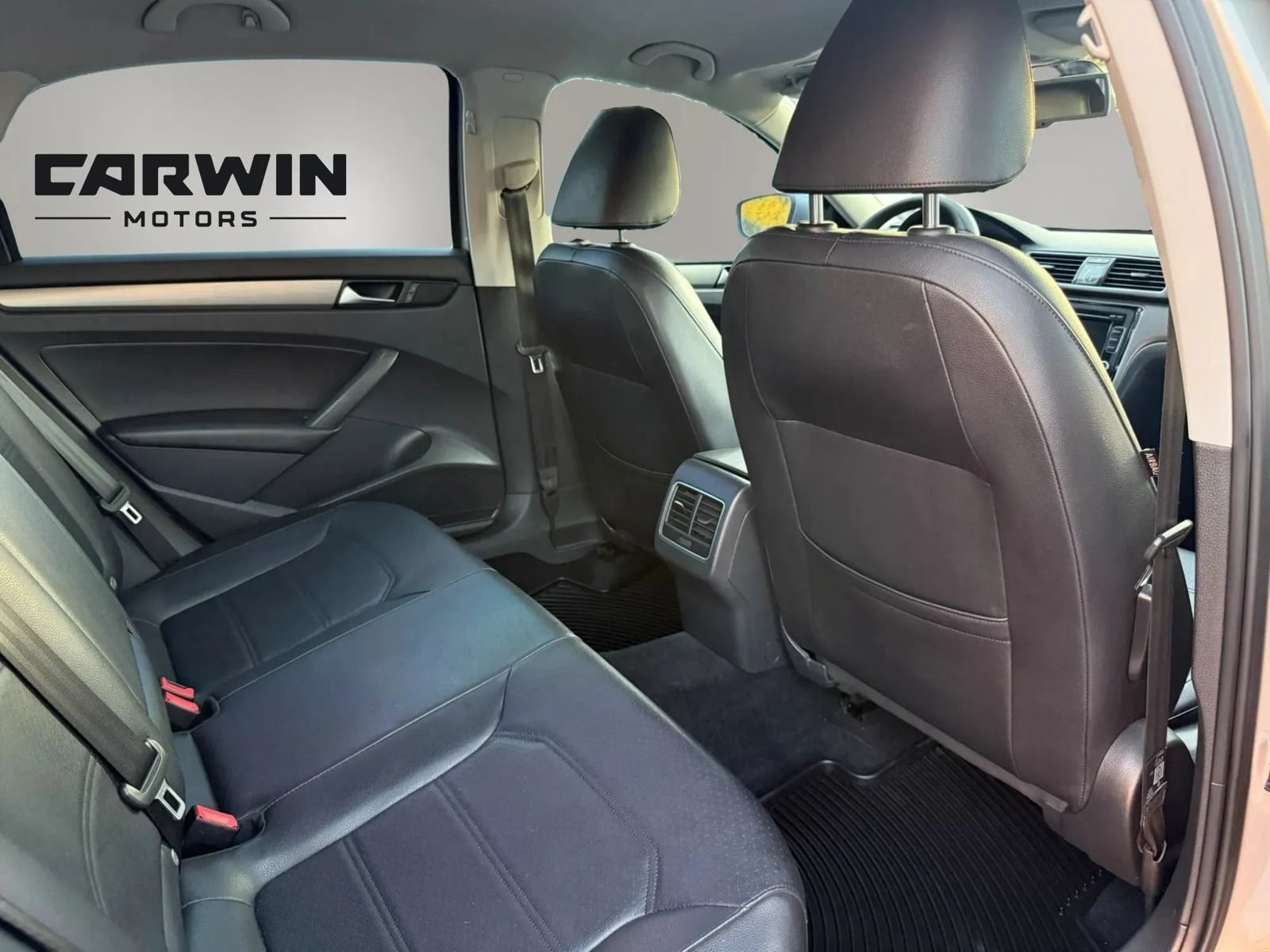 Used 2014 Volkswagen Passat 1.8T SE FWD image 27
