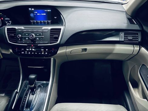 Used 2017 Honda Accord LX image 24