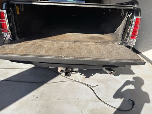 Used 2012 GMC Sierra 2500 Denali w/ Snow Plow Prep Package AWD/4WD image 20