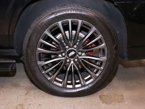 Used 2023 Cadillac Escalade V image 35