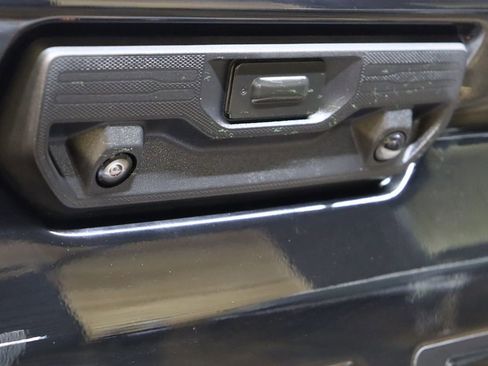 Used 2024 Chevrolet Silverado 2500 High Country w/ High Country Premium Package image 25