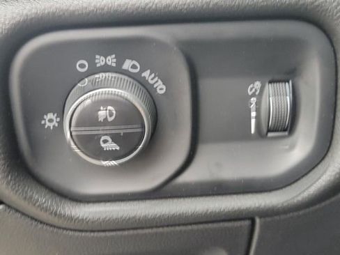 New 2025 RAM 1500 Tradesman w/ Night Edition AWD/4WD image 28
