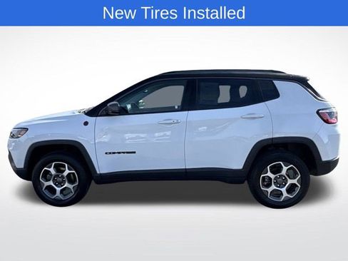 Used 2022 Jeep Compass Trailhawk w/ Trailhawk Convenience Group image 2