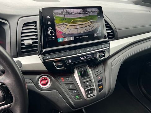 Used 2025 Honda Odyssey Sport-L image 24