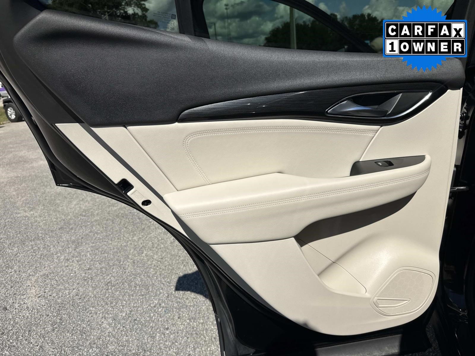 Used 2022 Buick Envision Essence w/ Safety Package FWD image 13