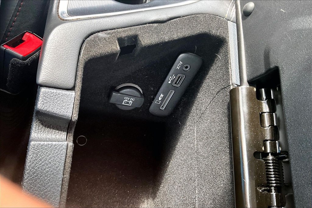Used 2016 Dodge Challenger R/T Scat Pack RWD image 16