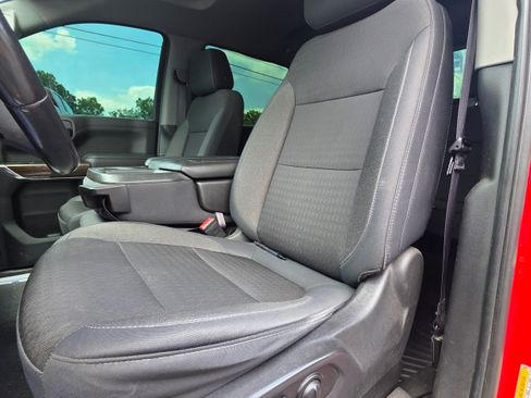 Used 2019 GMC Sierra 1500 SLE w/ SLE Value Package AWD/4WD image 17